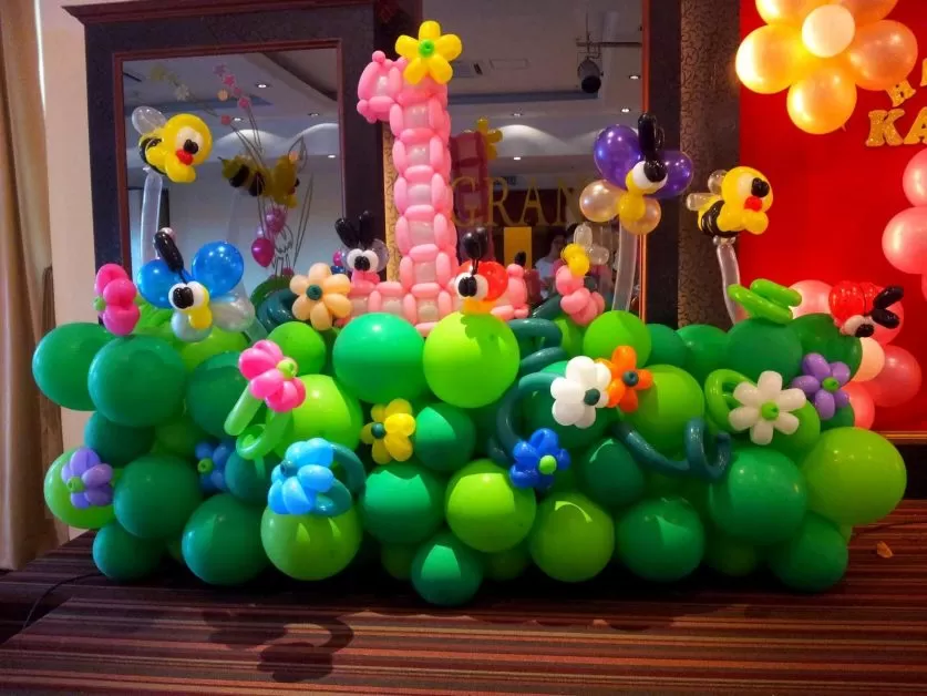 birthday balloons